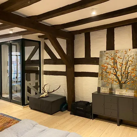 Timber Frame House - 150 Sqm 公寓 *